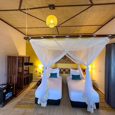 Bira Hotel Antsirabe Extérieur photo