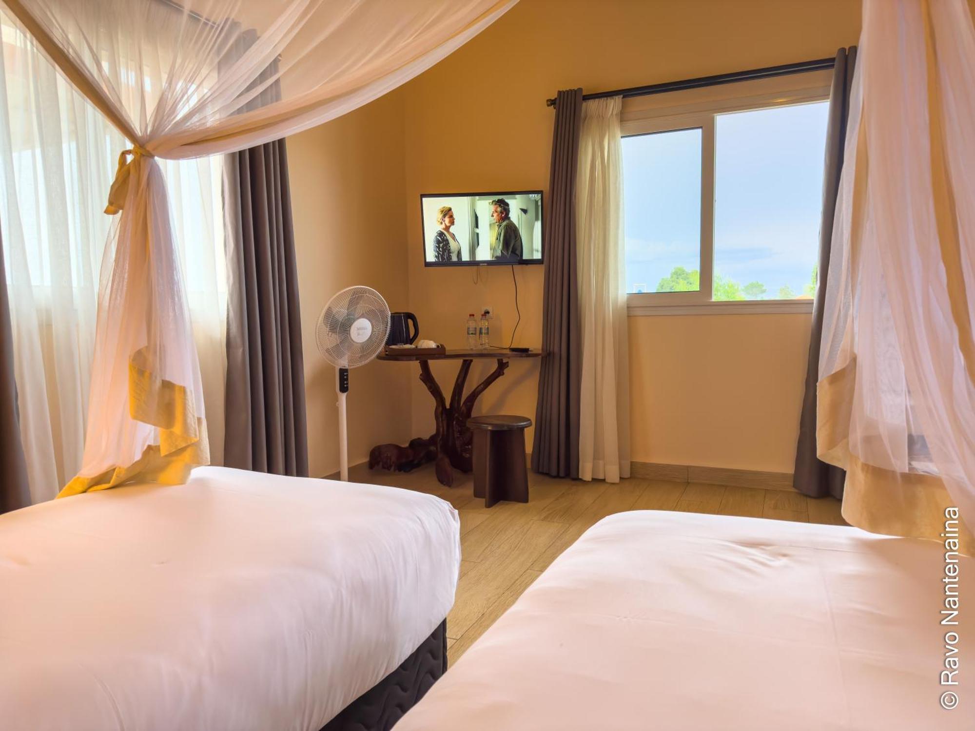 Bira Hotel Antsirabe Extérieur photo