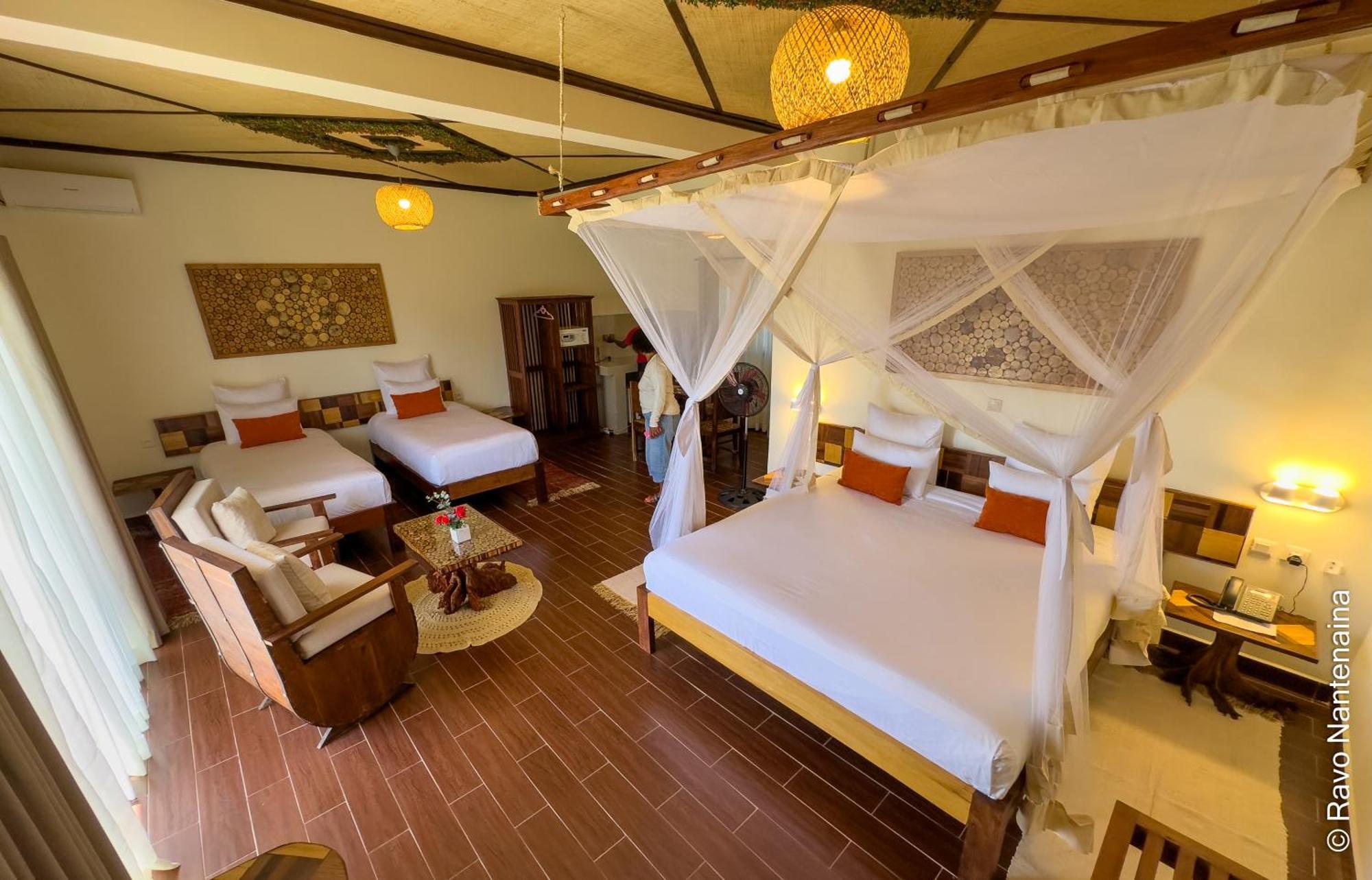 Bira Hotel Antsirabe Extérieur photo