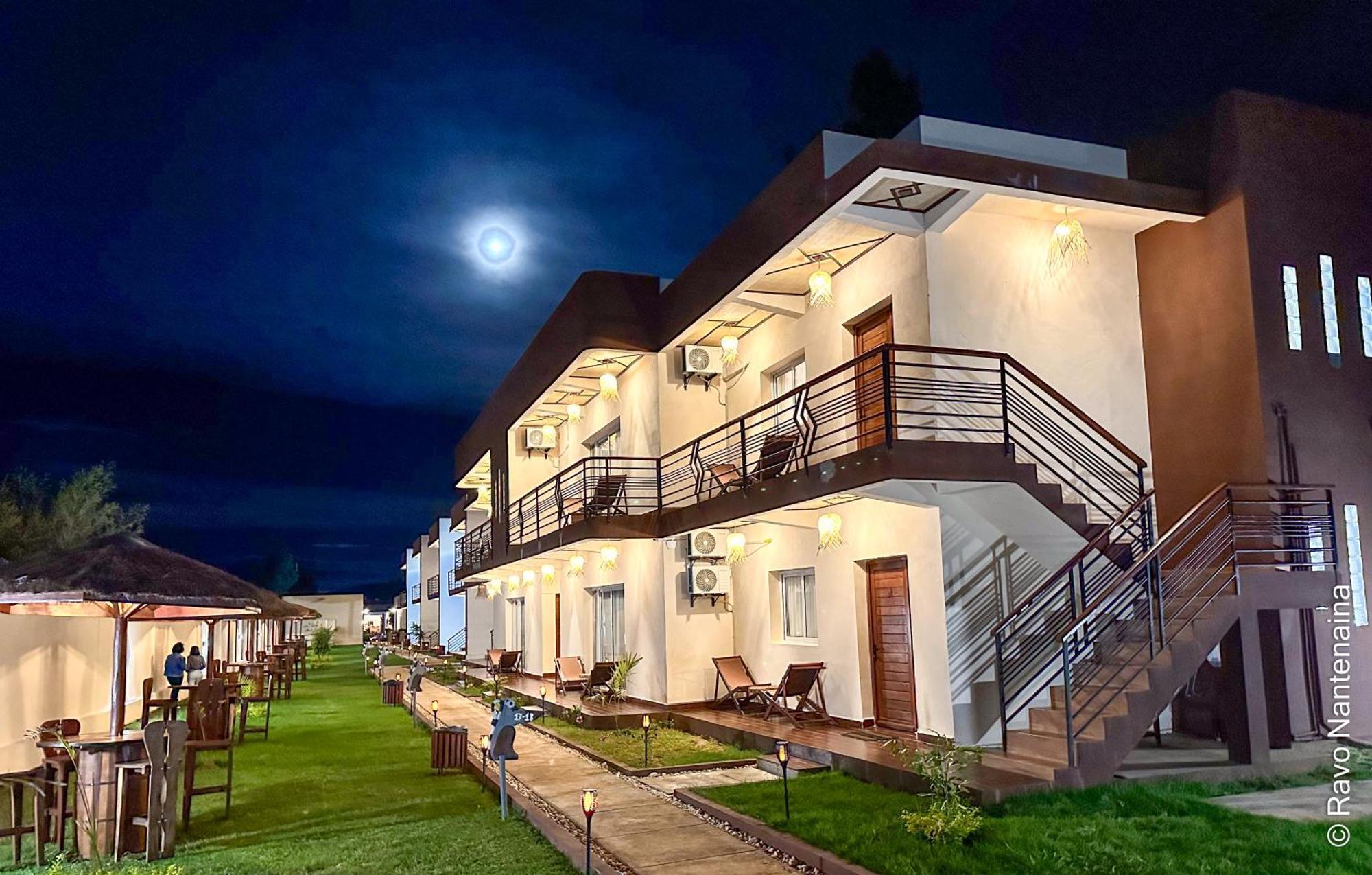 Bira Hotel Antsirabe Extérieur photo