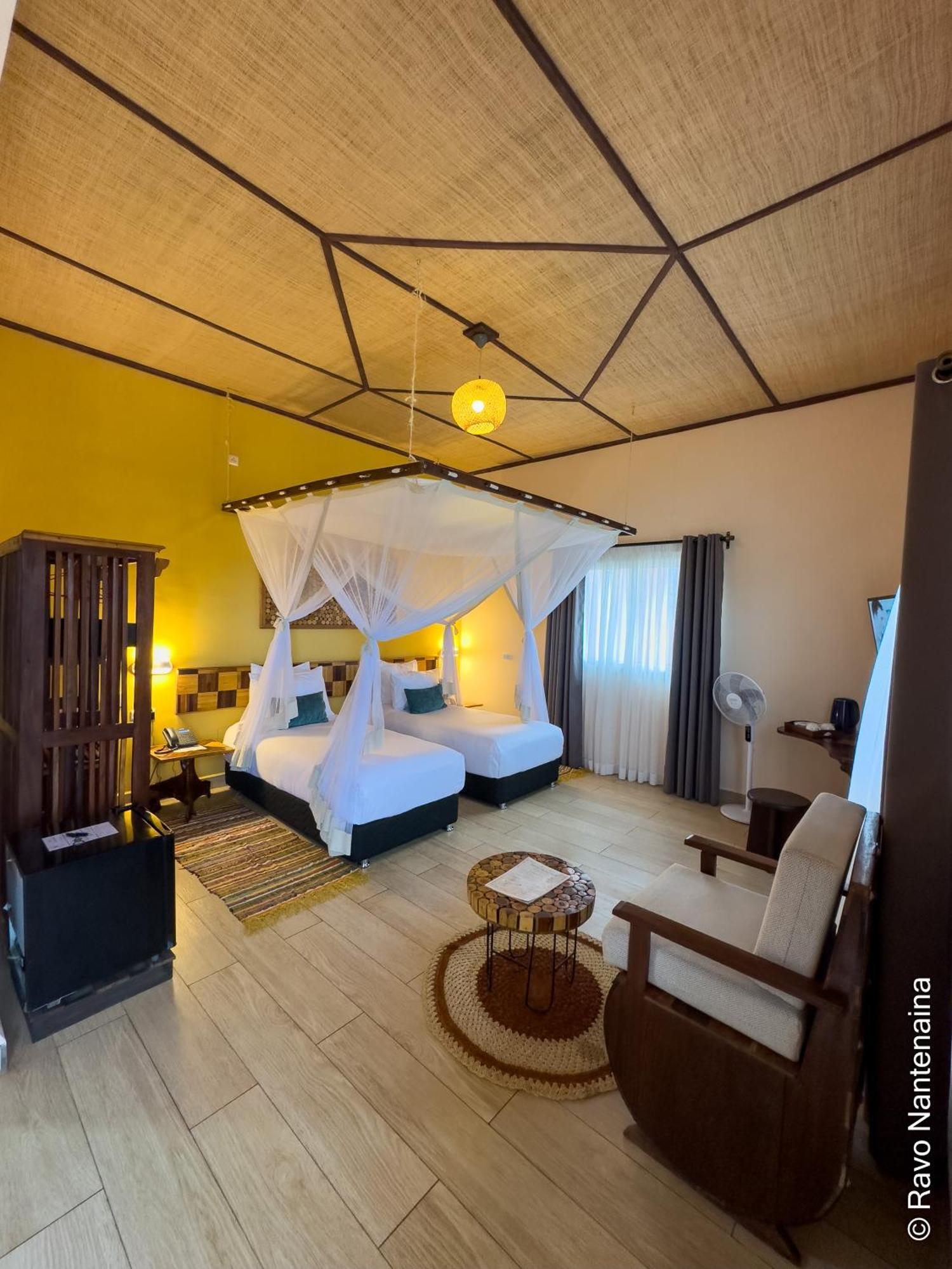 Bira Hotel Antsirabe Extérieur photo