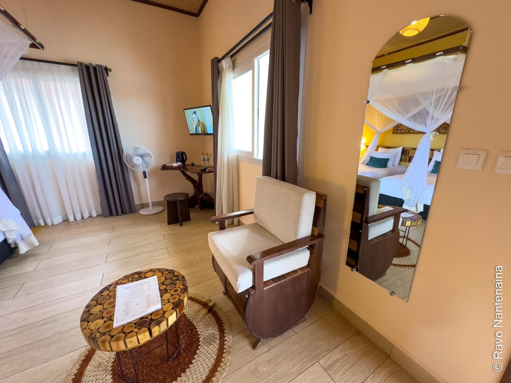 Bira Hotel Antsirabe Extérieur photo
